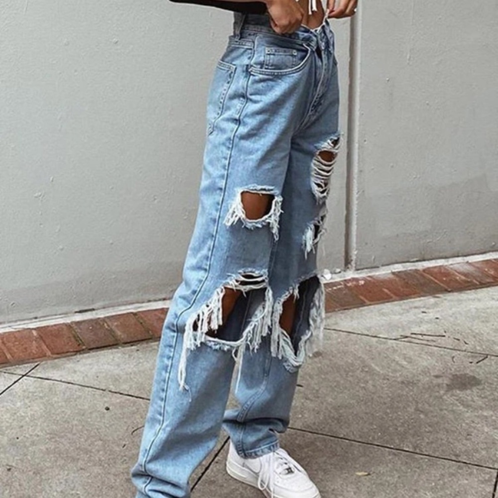 Ripped boyfriend jeans